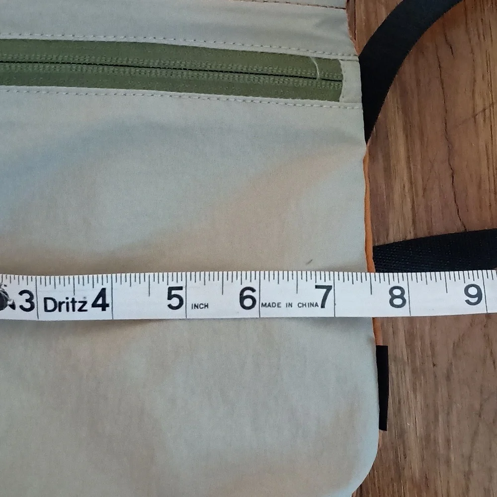 lululemon athletica Orange and Beige Crossbody Bag - Picture 9 of 9